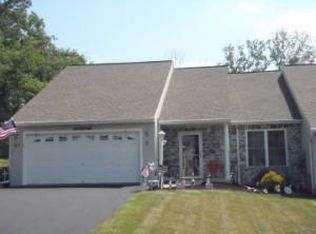 608 Raspberry Ln, Lebanon, PA 17046