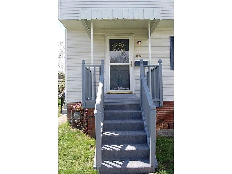 1532 Caroline St photo 1