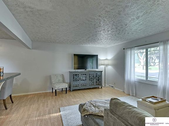 5th image of 1005 Kauii Dr