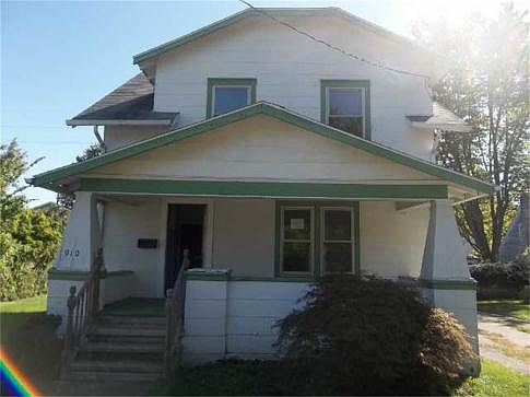 1st image of 910 Westwood Ave