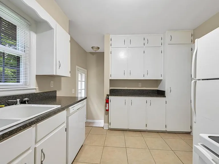 292 White Pine Dr — Photo 12