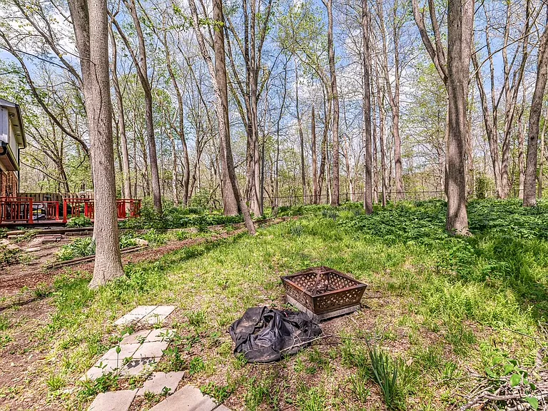 365 Beechwood Dr — Photo 36