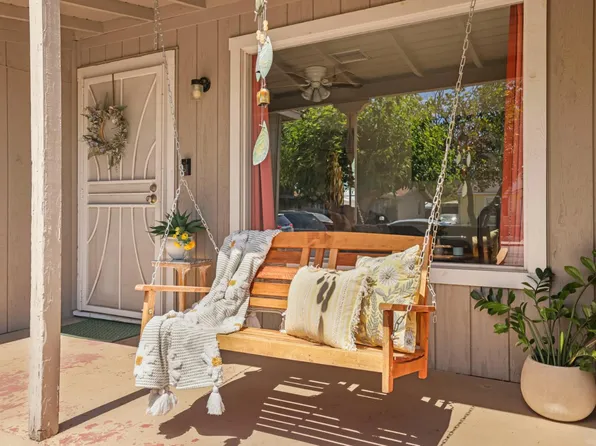 229 N 7th Ave, Oakdale, CA 95361