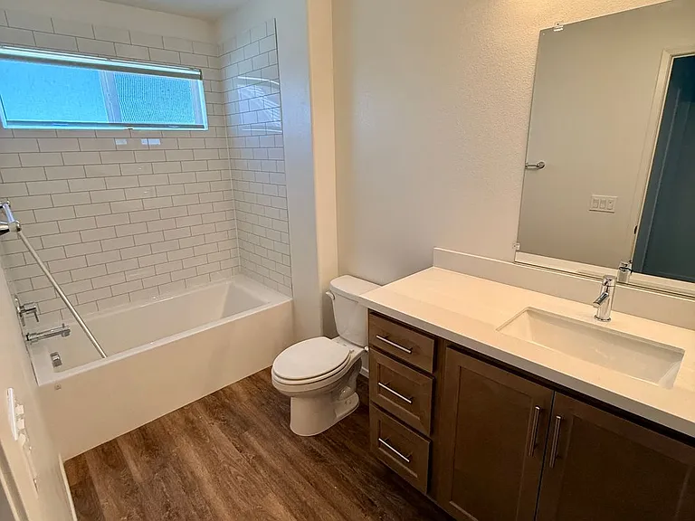 11712 Sebastian Rd — Photo 21