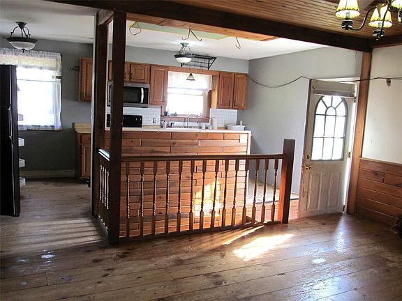 4th image of 138 Ballou Rd