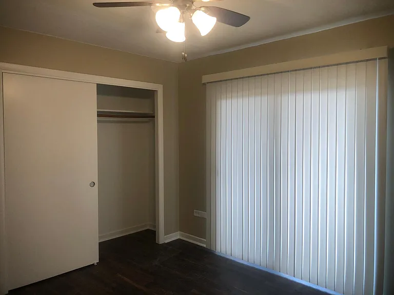 5640 S Archer Ave #1 — Photo 20
