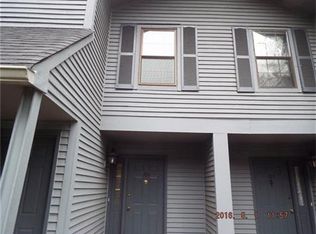 702 Woodhaven Dr, Edison, NJ
