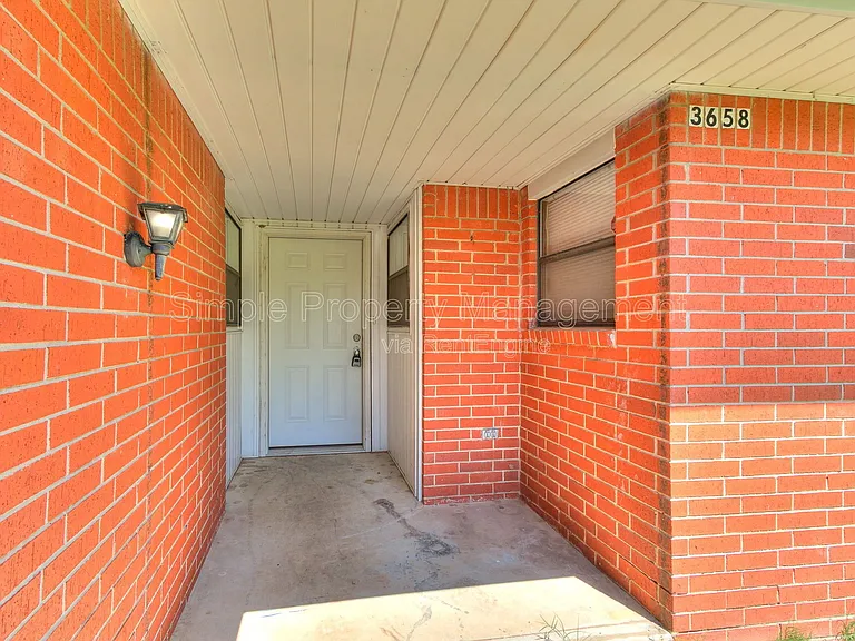 3658 Harper Rd — Photo 2