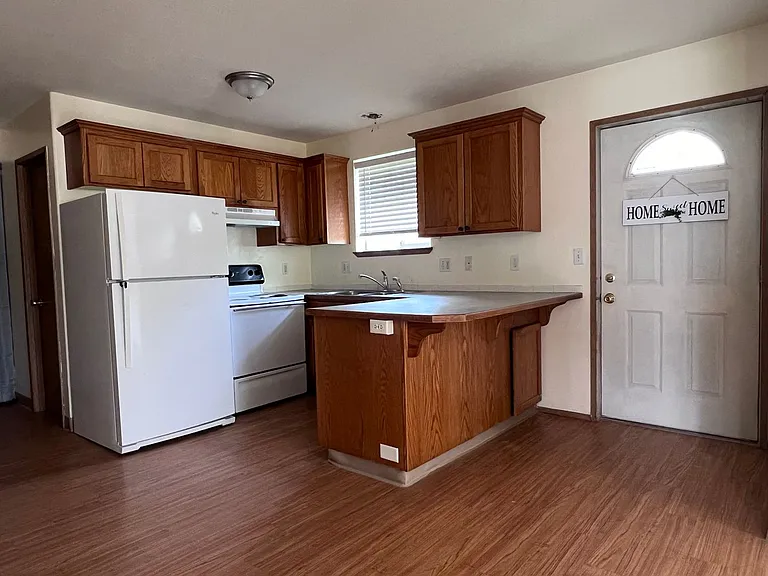 110 9th Avenue 112 Ave — Photo 4