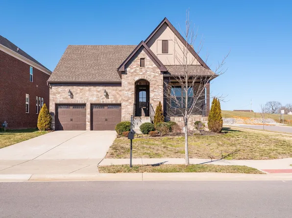 3000 Elliott Dr, Mount Juliet, TN 37122