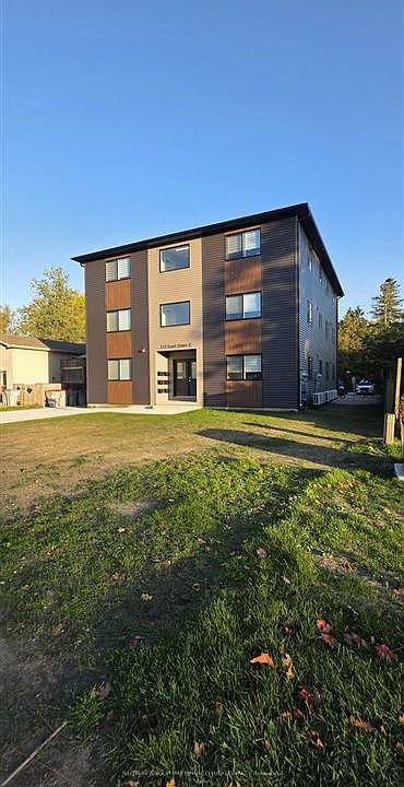 1st image of 118 Scott St E #4