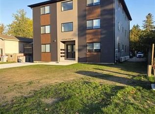 118 Scott St E #1, Strathroy Caradoc, ON N7G1K2