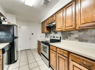 1520 Valley Trl, Mesquite, TX 75149