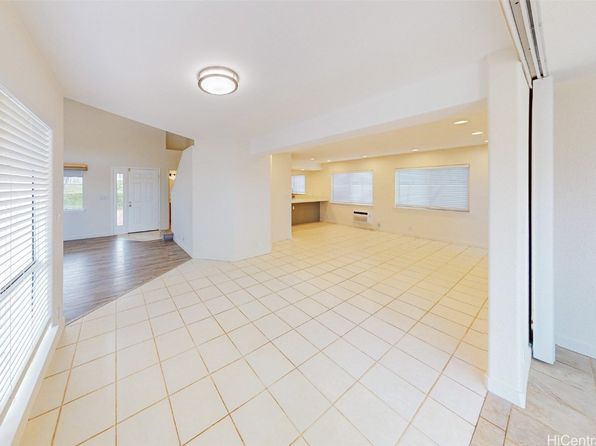 94-551 Lumiauau St, Waipahu, HI 96797
