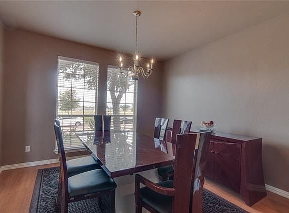 5th image of 3618 Hamlett Ln