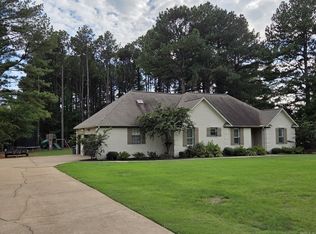 6 Castlewood Ct, Searcy, AR 72143