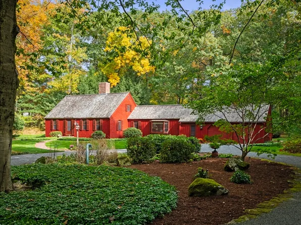 15 Woodland Rd, Boxford, MA 01921