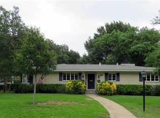 12626 Gaslite Cir, Farmers Branch, TX 75234