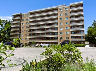 414 Blake St #702, Barrie, ON L4M5J7