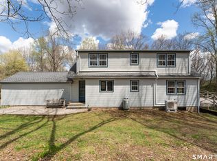 94 Quonnipaug Hill Rd, Guilford, CT 06437