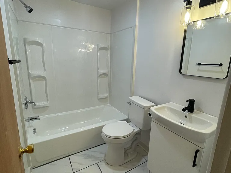 1116 Arkansas Ave #1 — Photo 3