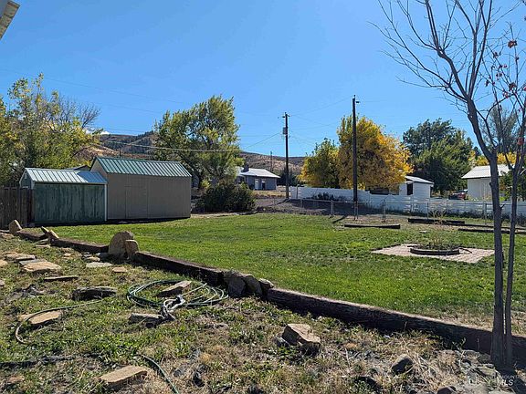 4th image of 802 E Lucille Ave
