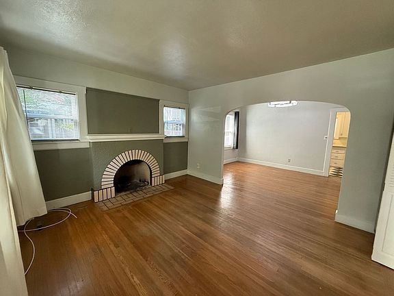 5th image of 1813 Beverly Way