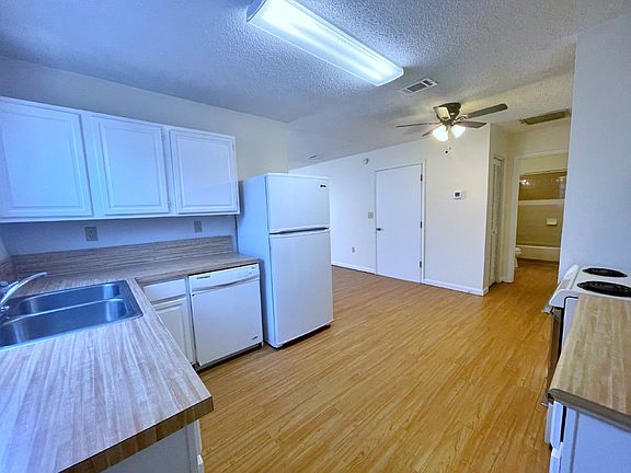 5th image of 22B Atlantic Oaks Cir