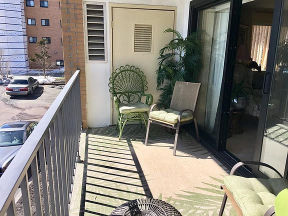 4th image of 295 Lynn Shore Dr APT 102
