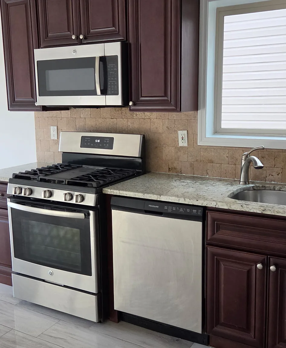 3 bed, 1500 sqft, $3,000 — Photo 3