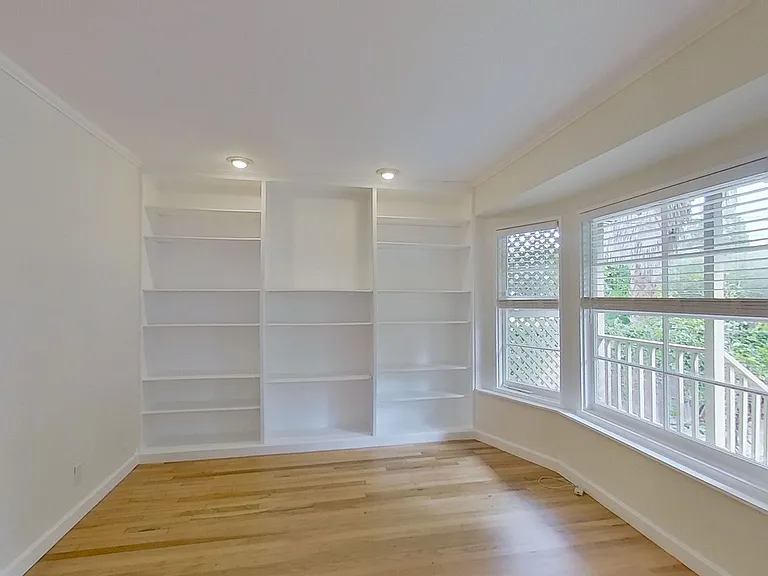 2806 Foothill Rd — Photo 6