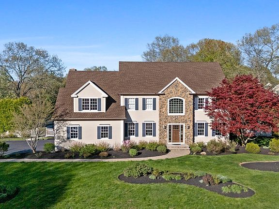 3rd image of 19 High Ridge Rd #19