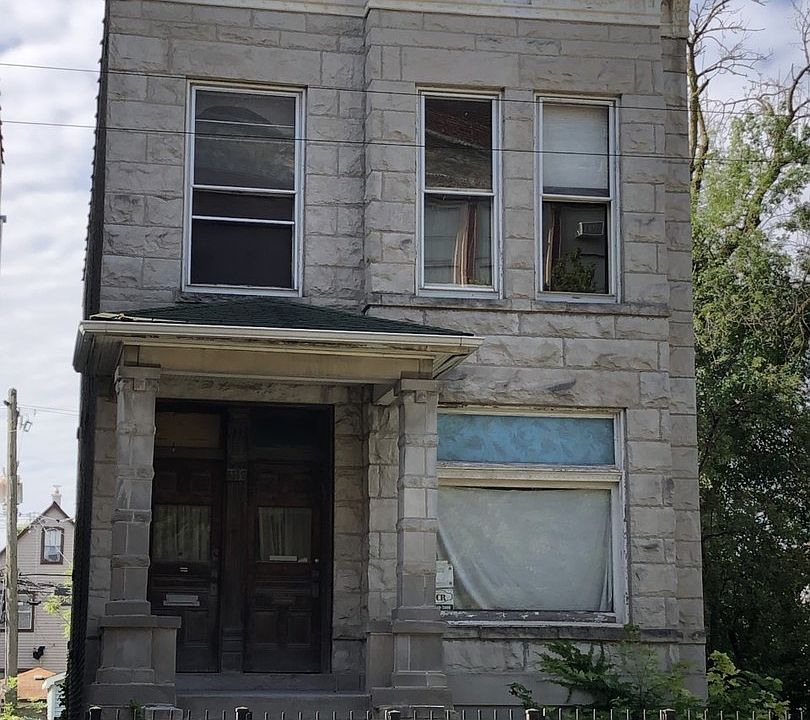 1st image of 3119 W Belden Ave