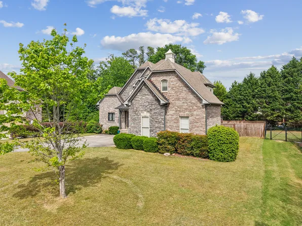 937 Kayla Dr, Trussville, AL 35173