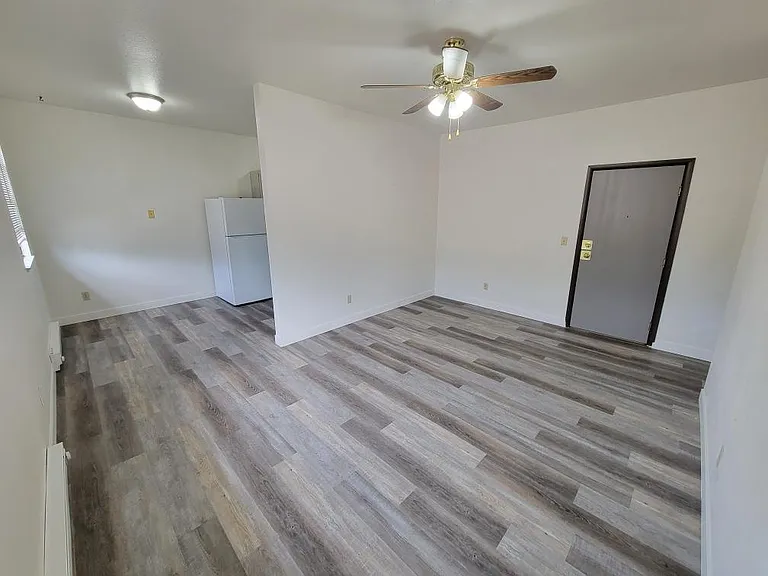 611 Lind Ave #204 — Photo 2