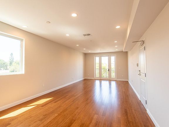 2nd image of 1452 S Bedford St #21