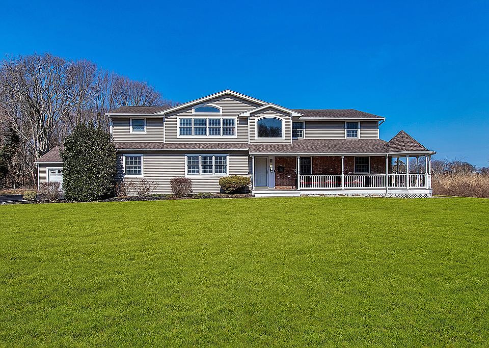 1st image of 15 Cedar Bay Ct