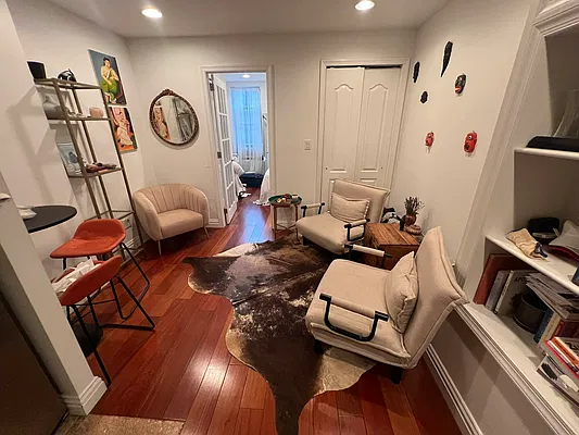 Rented by CNYC Apartments | media 3
