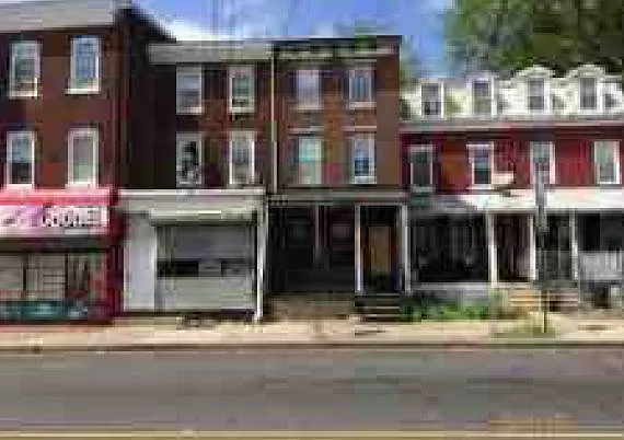 1206 E State St photo 1