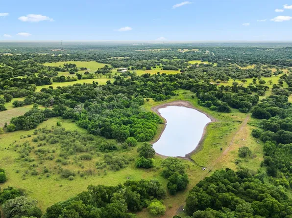 2751 Fm 2434, Columbus, TX 78934