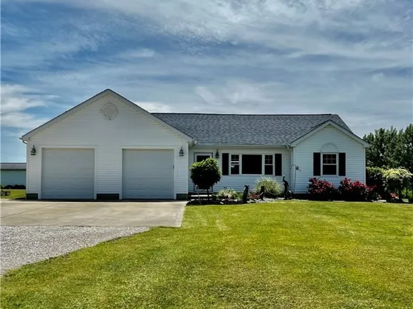 1982 E Morgan Rd, Jefferson, OH 44047