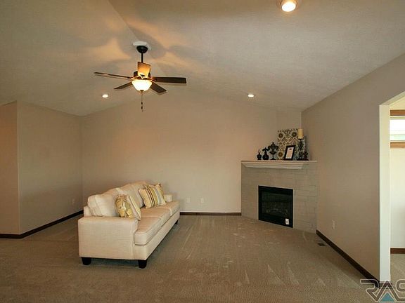 4th image of 5401 S Salvation Pl