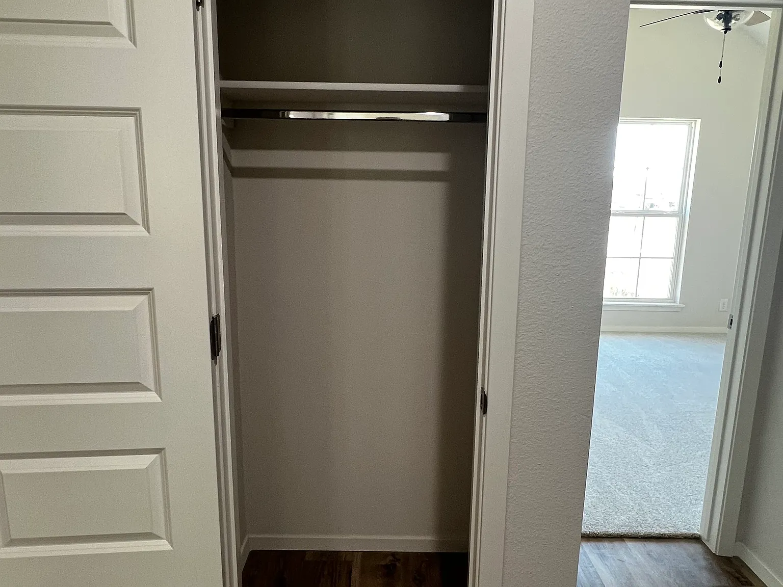 4 bed, 1800 sqft, $2,700 — Photo 3