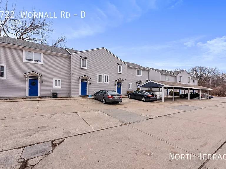 9722 Wornall Rd #D — Photo 13
