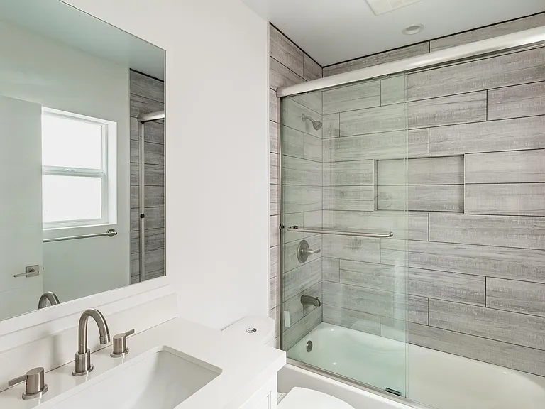 7125 S La Cienega Blvd — Photo 13