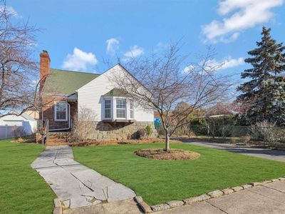 165 E Dover Street, Valley Stream, NY, 11580