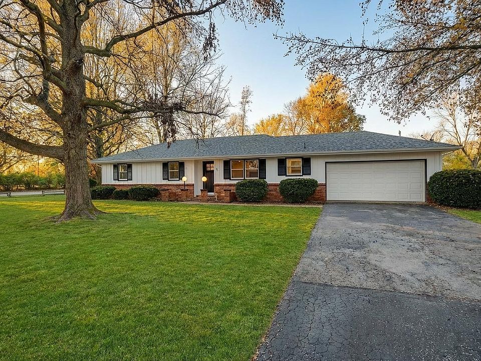 1st image of 701 Hillcrest Avenue
