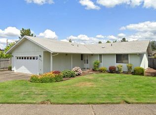 1171 Valley Butte Dr, Eugene, OR 97401