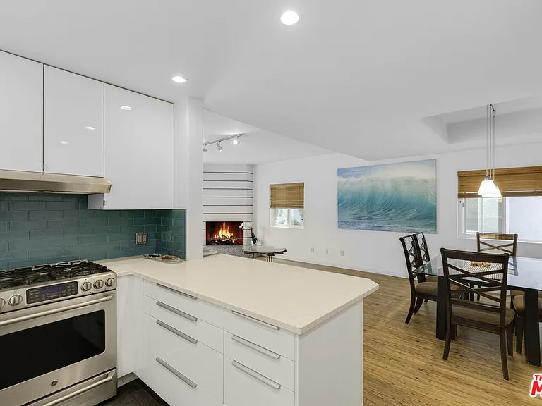 115 Galleon St #B — Photo 12