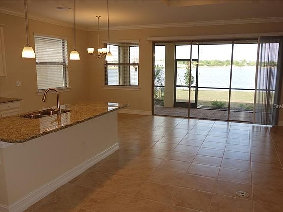 4th image of 315 Toscavilla Blvd